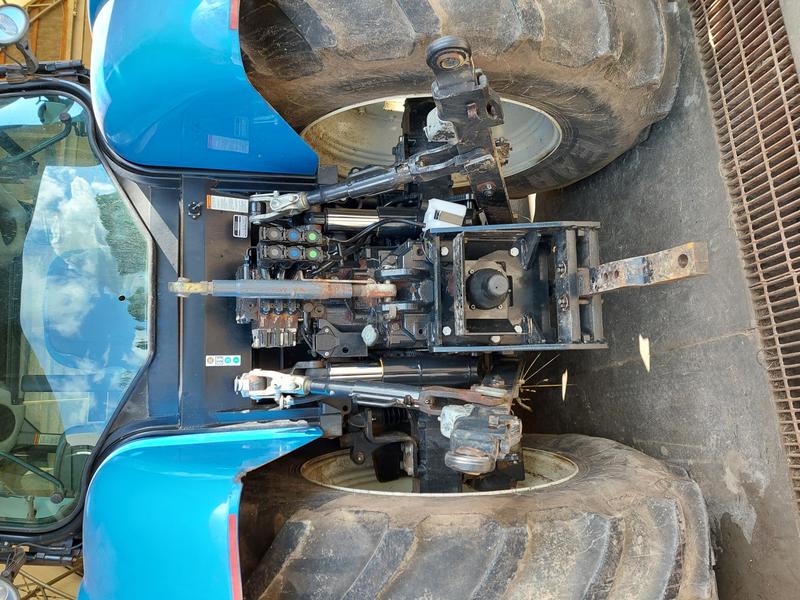 Tractors  New Holland T6.175 Photo